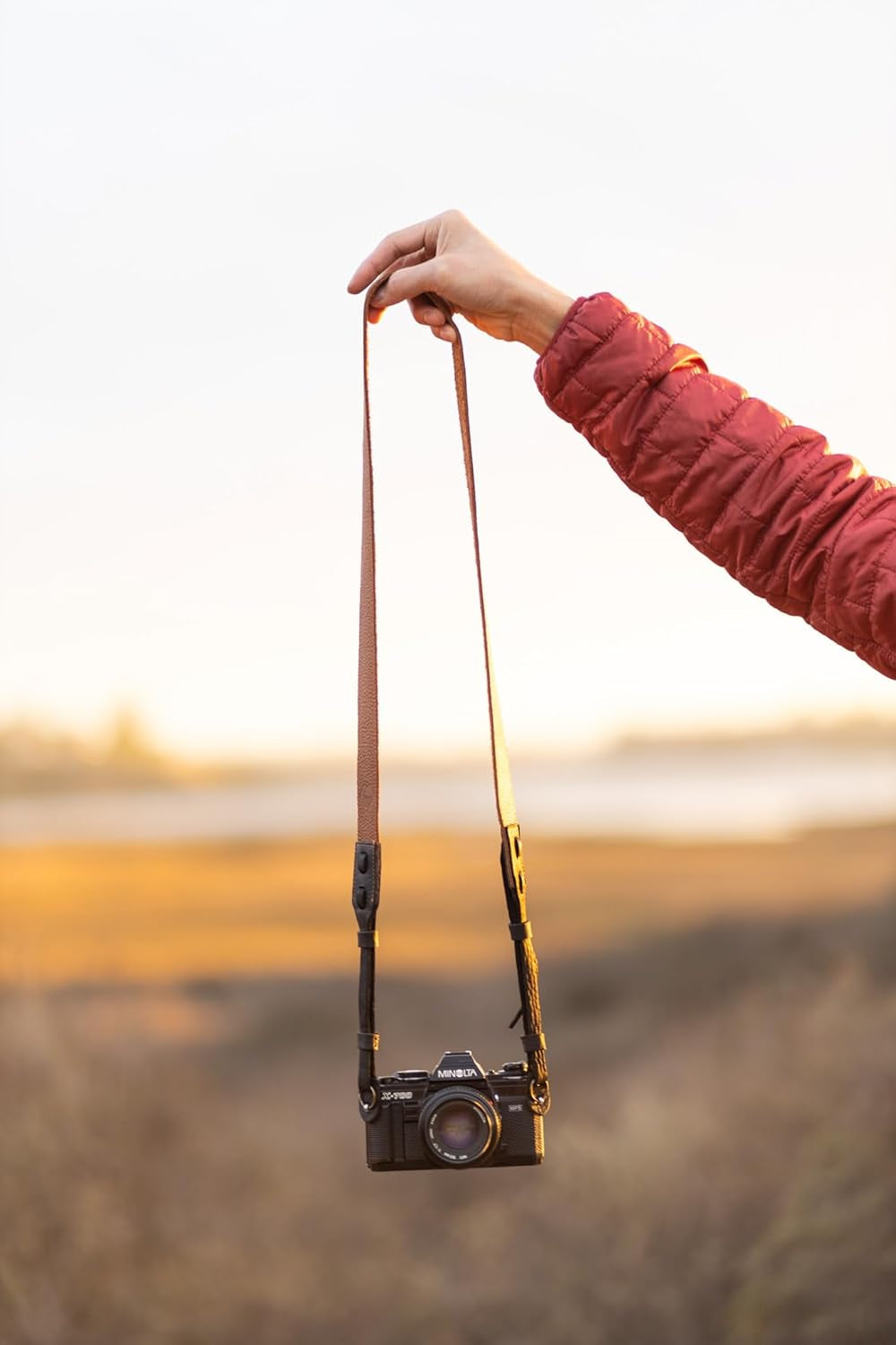 STRAPS Classic Leather Camera Strap | 17.5" Full-Grain Leather with Suede Backing, Fits DSLR & SLR Cameras